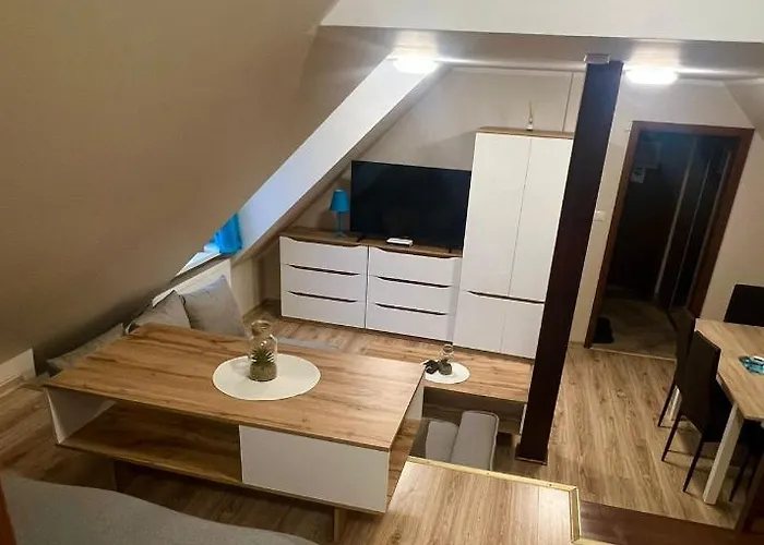 Ala 招待所 斯克拉斯卡波伦巴